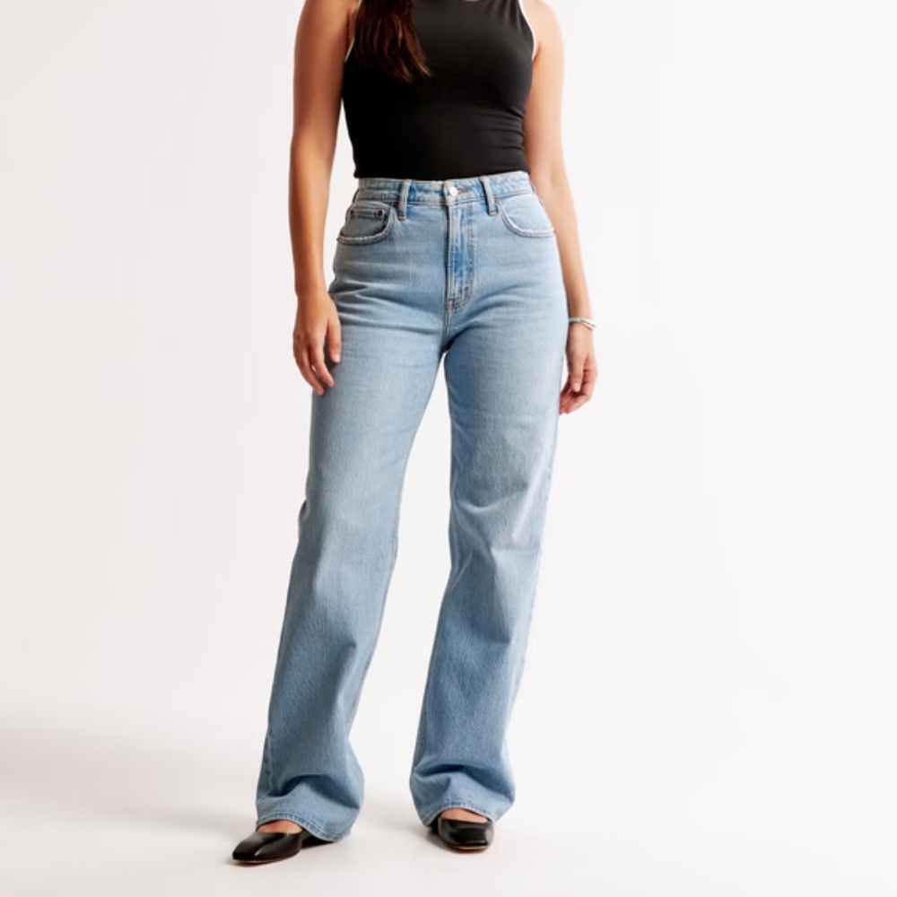 Abercrombie Curve Love High Rise 90s Relaxed Jean